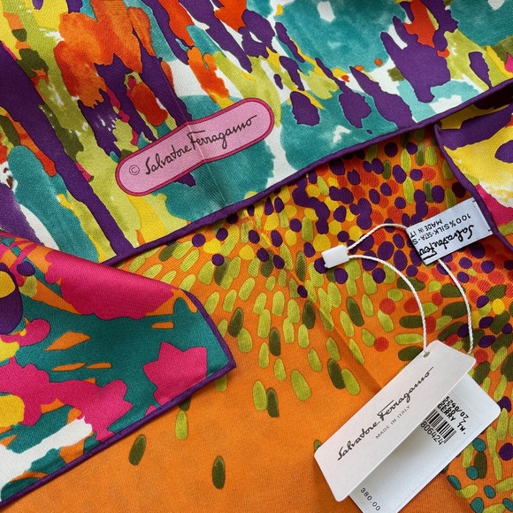 Salvatore Ferragamo Scarf Leopard in Flower Garden Pink Multicolor Scarf - Picture 10 of 16